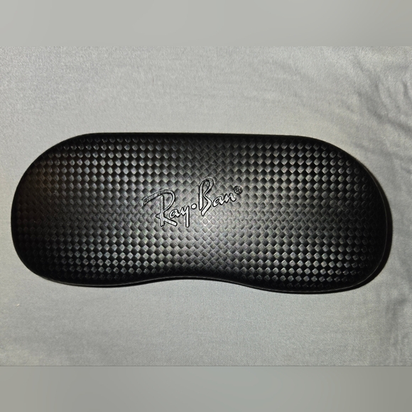 Ray-Ban Black Carbon Fiber Design Sunglasses Case GUC - Picture 5 of 5